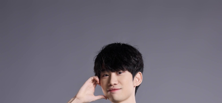 爱游戏体育-Rookie重返赛场，出色发挥首场状态出色，IG观众沸腾！赛场气氛高涨的简单介绍