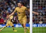 AYX-关于莱万多夫斯基在TL比赛中惊险取胜，战术调整引发热议！的信息