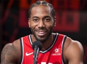 爱游戏体育-关于转折点多伦多猛龙官宣签约；CBA常规赛窗口期攻防权衡；球迷炸锅；赛程密集仍需轮换的信息