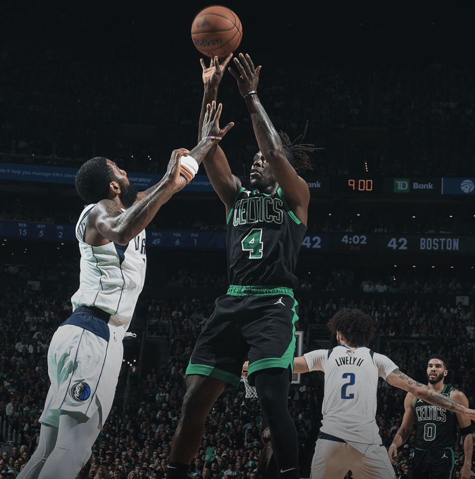 包含塔图姆回归赛场，关键助攻首场状态亮眼，篮网观众沸腾！的词条